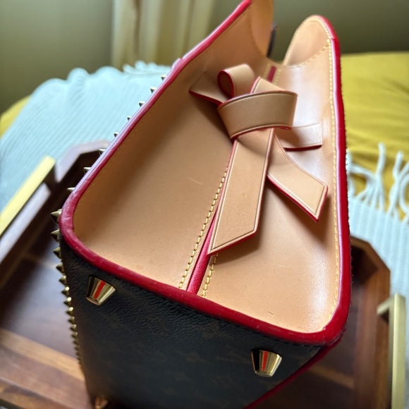 Louis Vuitton Limited Edition Iconoclasts Monogram Christian Louboutin Shopping - Picture 15 of 16